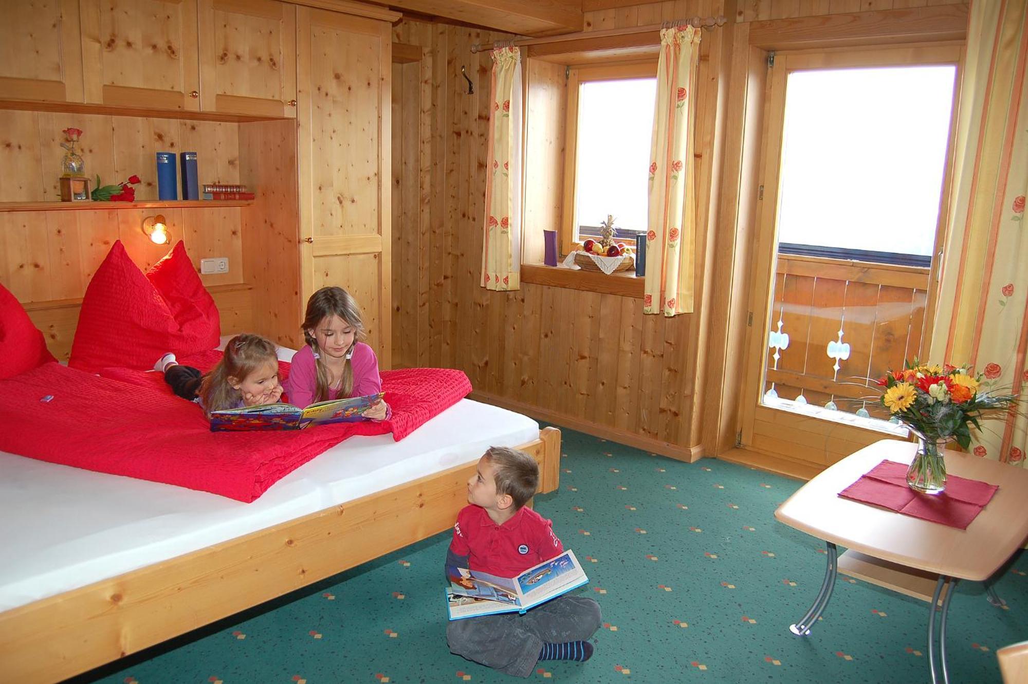 Pension Sonneck Нойкирхен-ам-Гросфенедигер Экстерьер фото